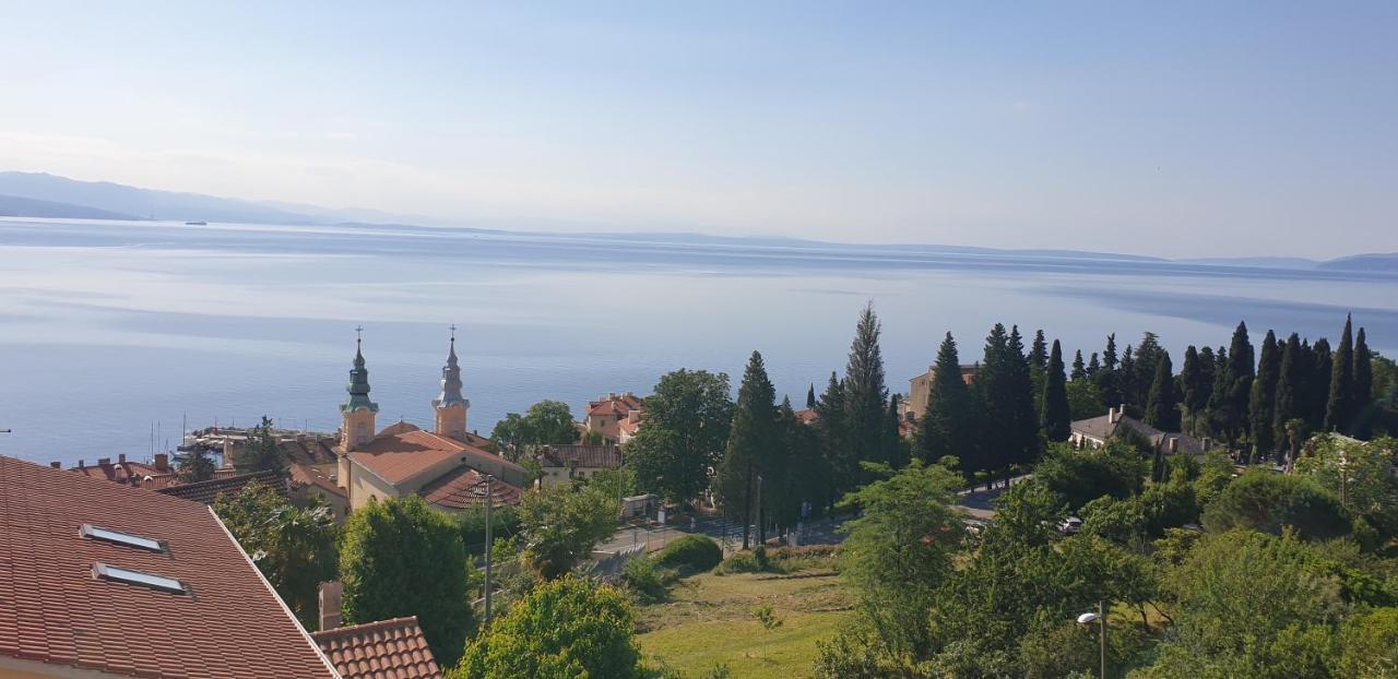 Apatmani Milena Appartement Opatija Buitenkant foto