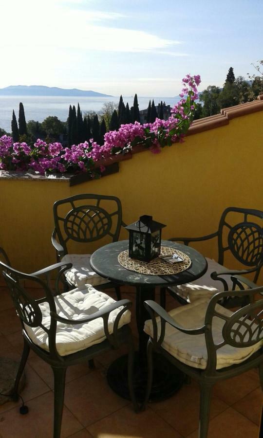 Apatmani Milena Appartement Opatija Buitenkant foto