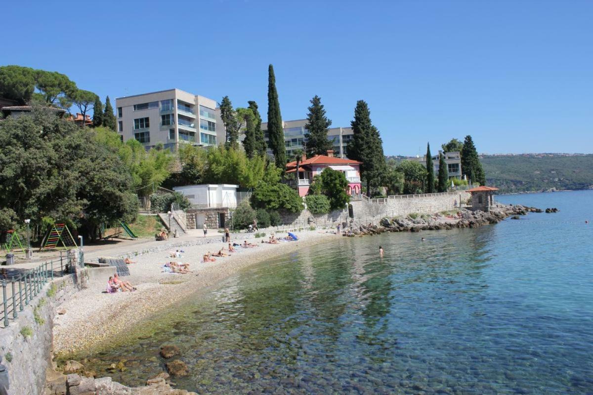 Apatmani Milena Appartement Opatija Buitenkant foto